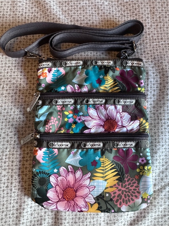 Lesportsac Handbags - LeSportsac Floral Crossbody Bag in Green with Pink & Teal Accents